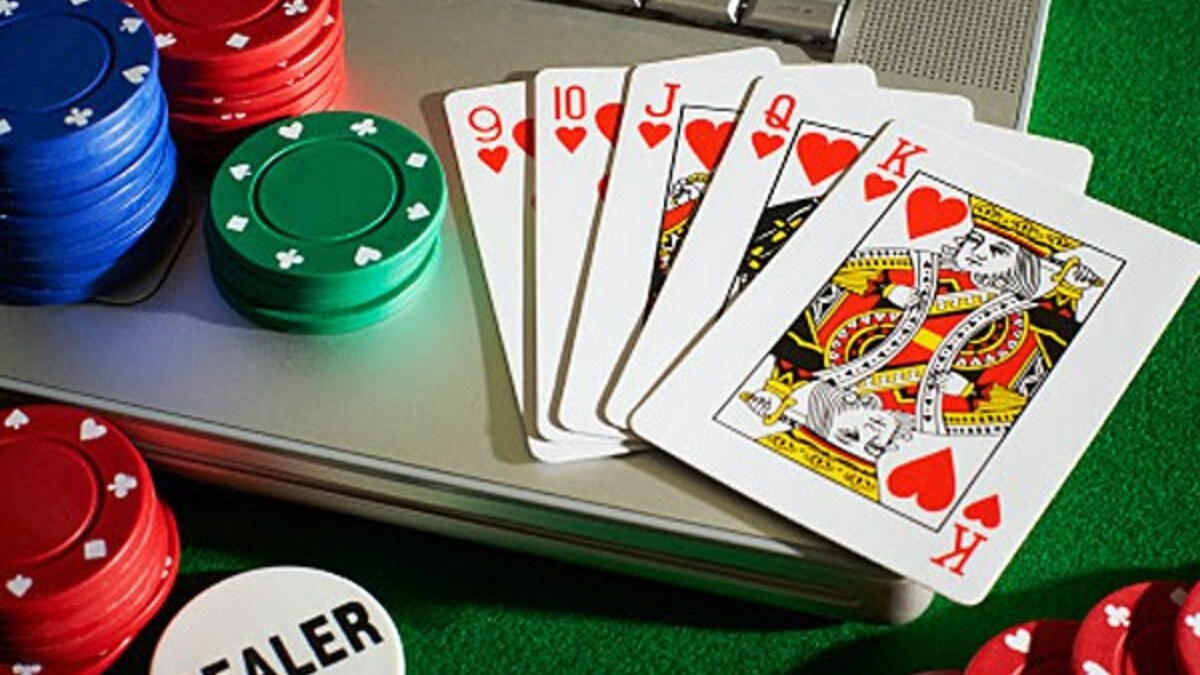 Poker Online Hebat yang Harus Anda Perhatikan